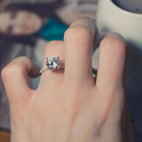 Solus Stone Ring