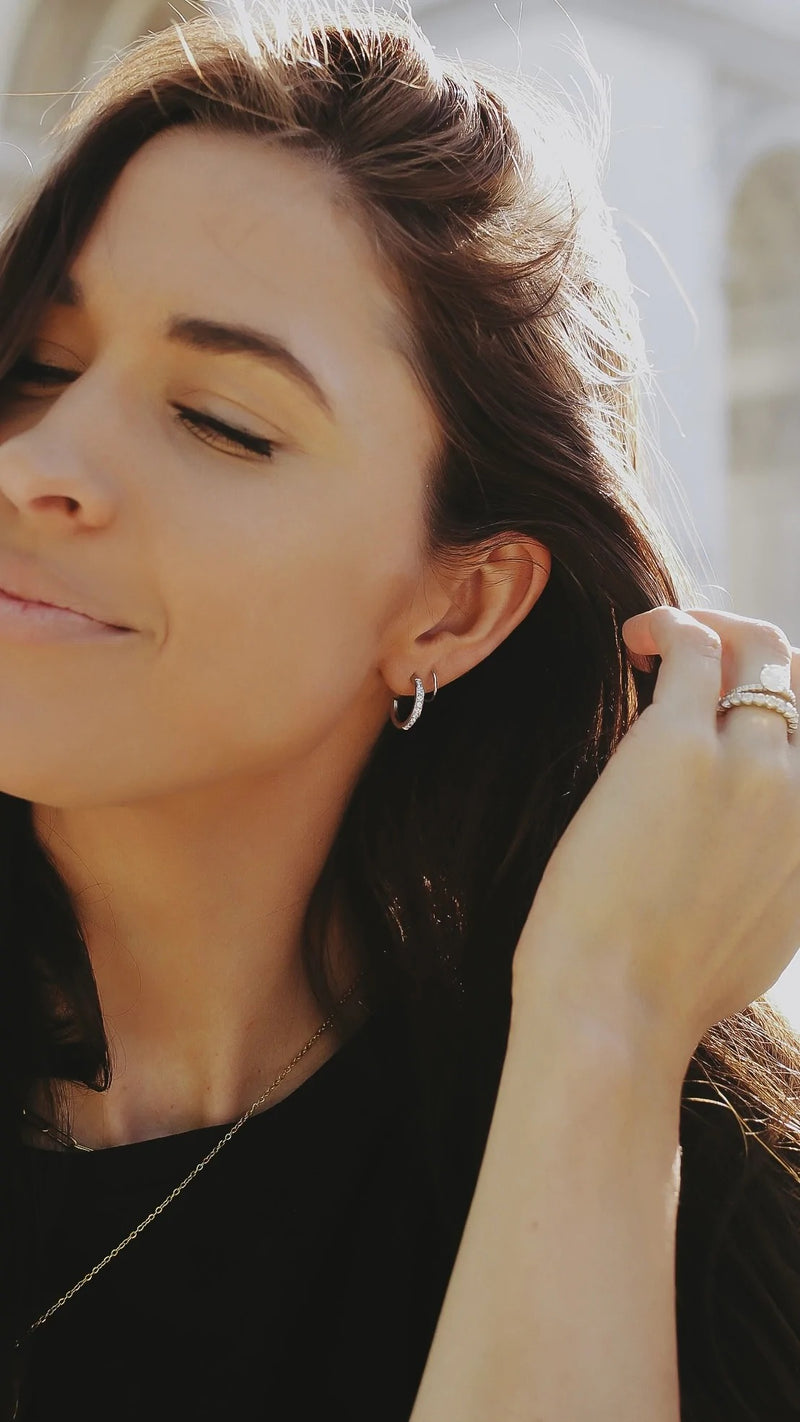 Diamond Double Twist Hoop Ear Ring