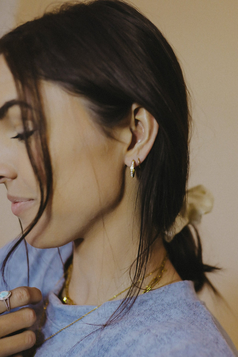 Diamond Double Twist Hoop Ear Ring